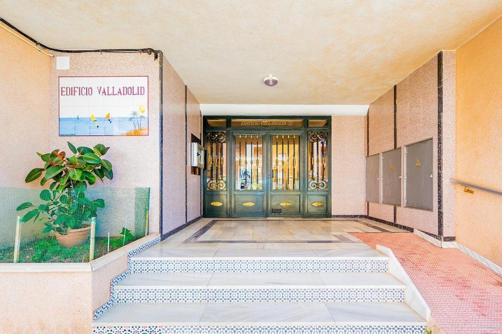 Amarillo Soleado Apartment Torrevieja Exterior foto